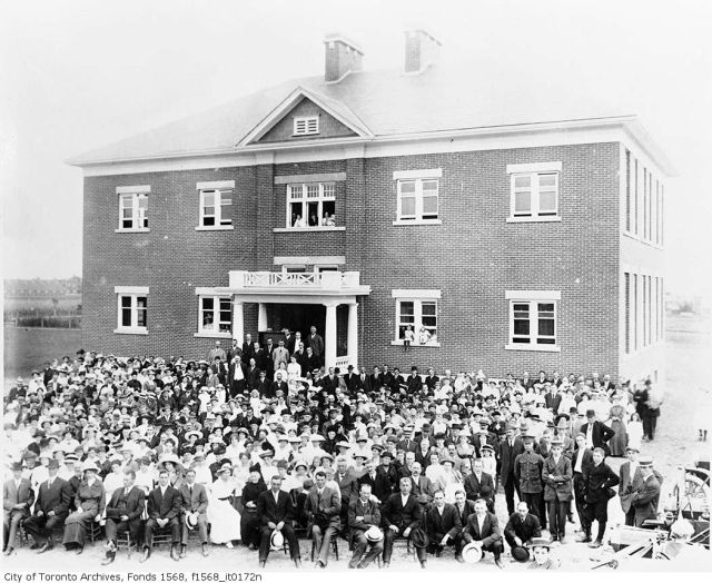 1900s-Agincourt-Public-School-opening-ceremonies-Agincourt-Scarborough-Twp.jpg